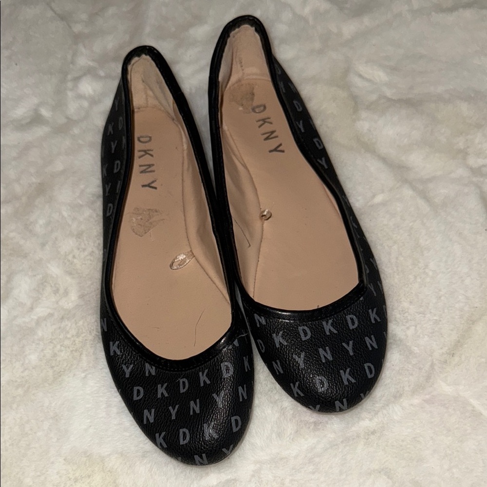 DKNY Monogram Black Flats
